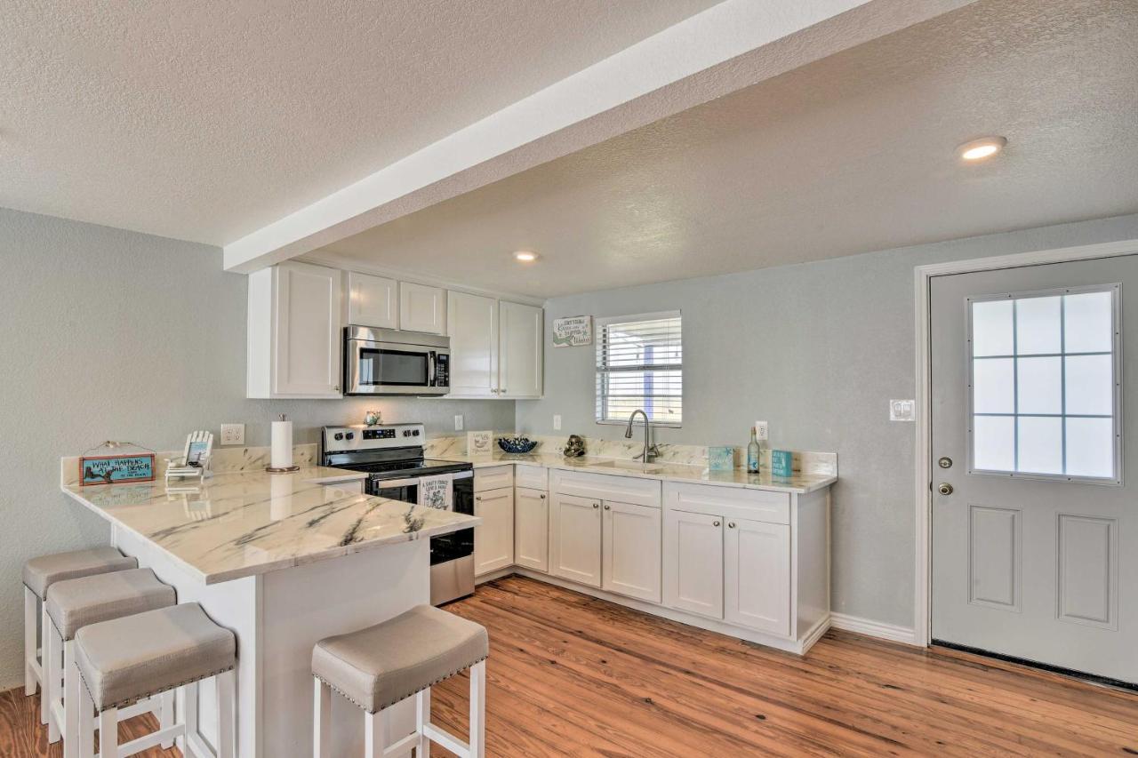 Breezy Surfside Beach Home - 4 Blocks To Ocean! Exterior photo